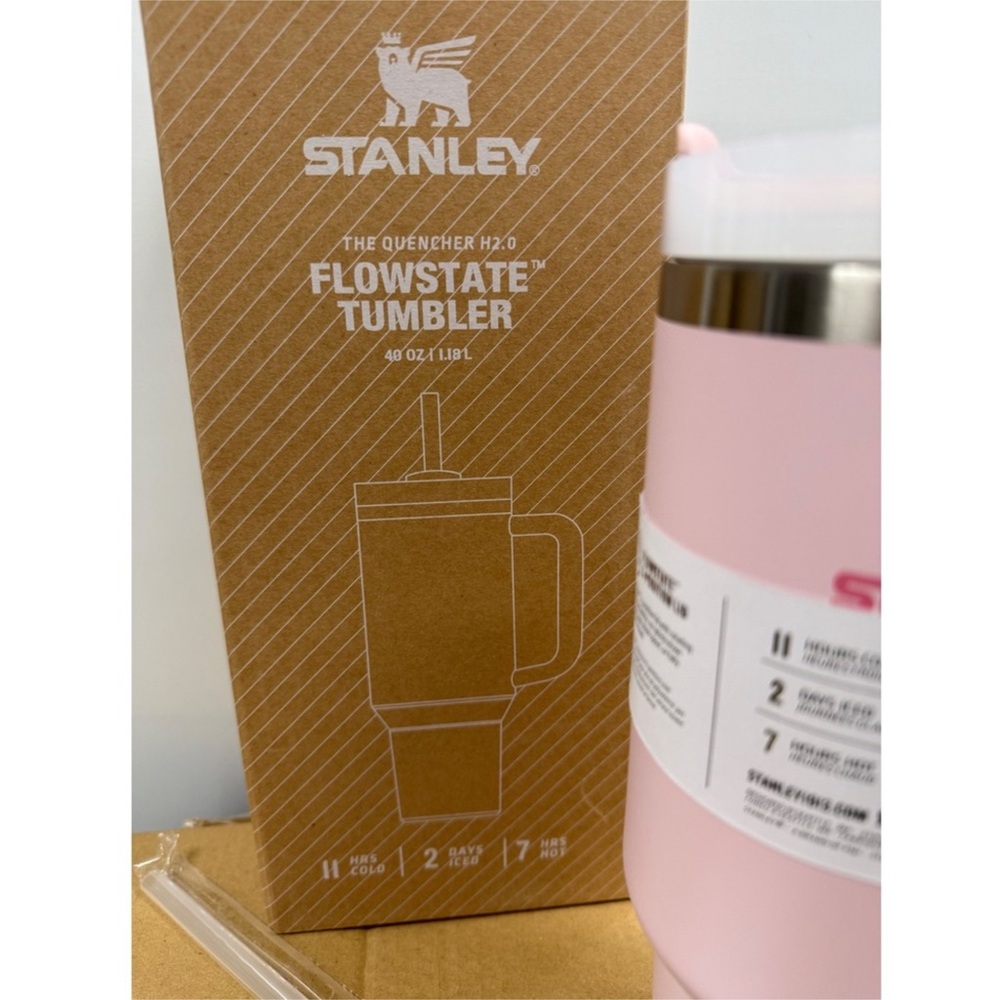 Stanley Quencher H2.0 FlowState Tumbler 40oz Peony
Pink Insulated Cup New - Picture 6 of 6